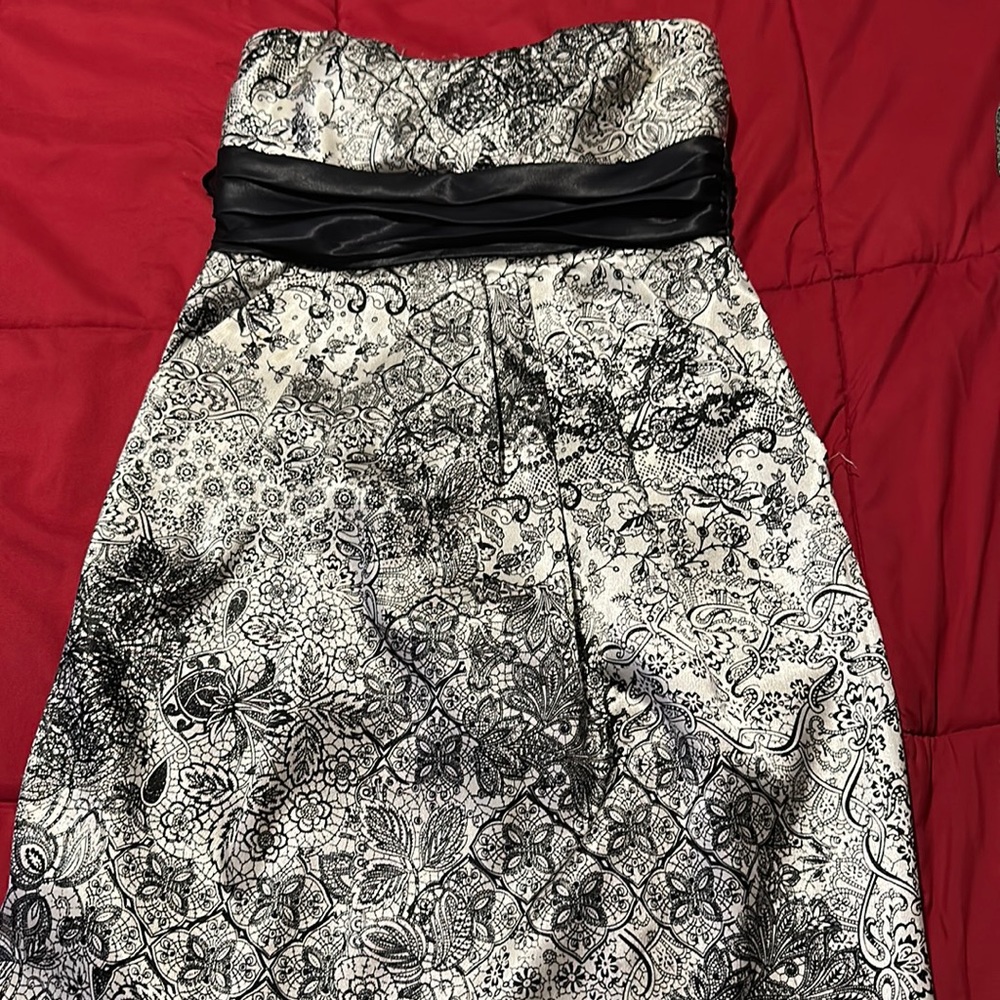 Mini dress, wedding party